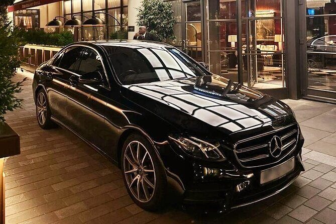 Private limo transfers Gatwick Airport to/from any London hotel - The Sum Up: Why This Transfer Is a Smart Choice