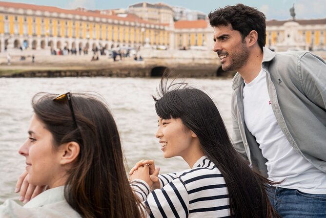 private-lisbon-360o-guided-tour-boat-trip-bike-walk-tramway