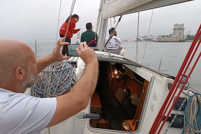 Private Lisbon Sailboat Tour with Welcome Drink - Key Points  