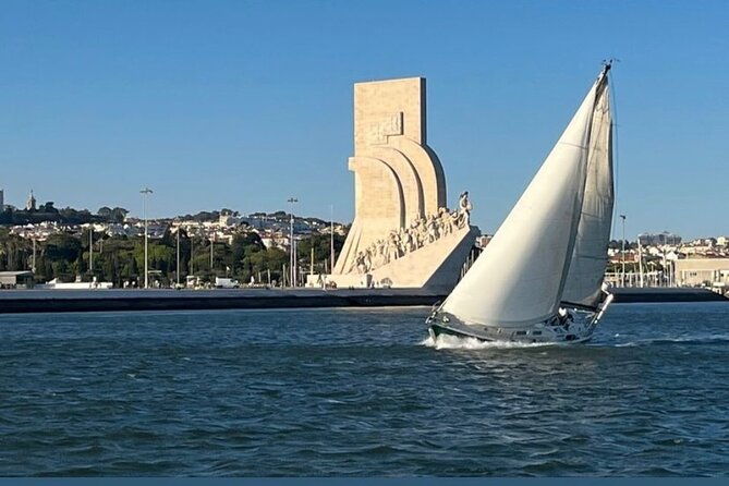 private-lisbon-sailing-tour