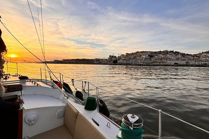 private-lisbon-sailing-tour