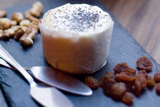 private-lisbon-tour-with-premium-portuguese-wine-and-tapas-tasting-2