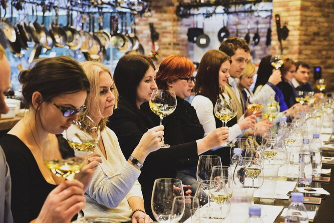 private-lisbon-wine-tasting-trip-to-the-setubal-region-with-hotel-pick-up