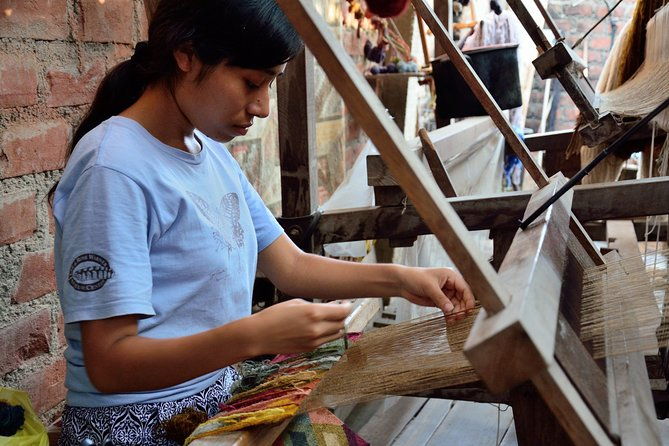 private-local-artisans-and-pachacamac-tour