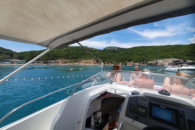 private-local-guided-speedboat-tour-in-dubrovnik-archipelago