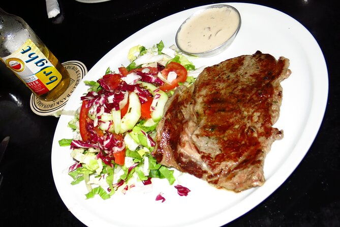 private-local-lunch-and-kralendijk-neighborhood-tour