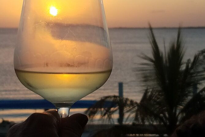 private-local-lunch-and-kralendijk-neighborhood-tour