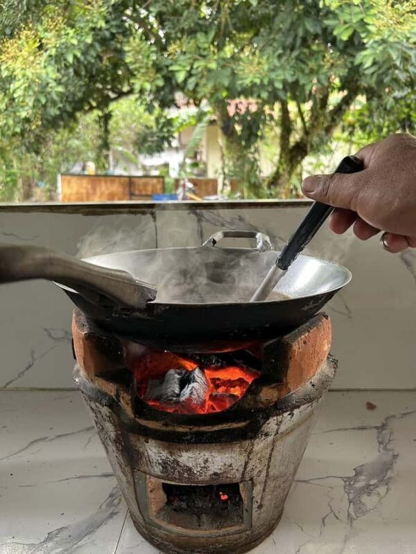 Private Local Style Cooking Class With Charcoal Stove - Key Points