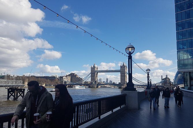 Private London Panoramic Tour by Car with Pick Up From Your Hotel - Shakespeares Globe Theatre and Tower Bridge