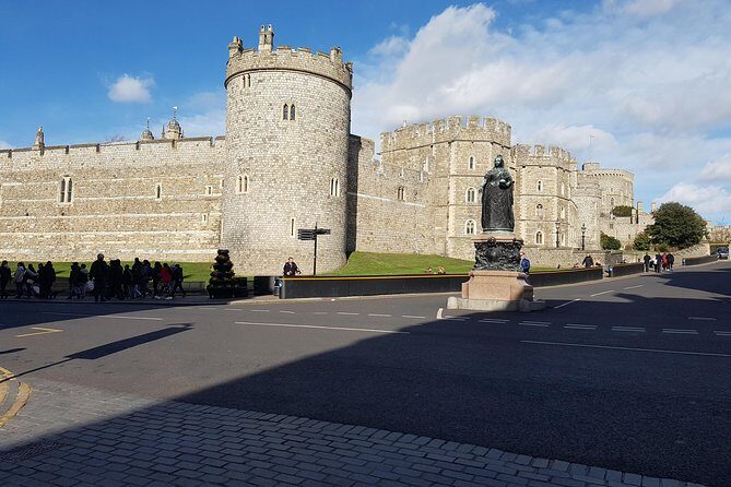 Private London Panoramic Tour by Car with Pick Up From Your Hotel - Tower of London and HMS Belfast