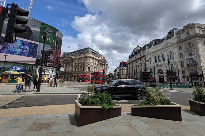 private-london-tour-by-night-including-pick-up-from-hotel