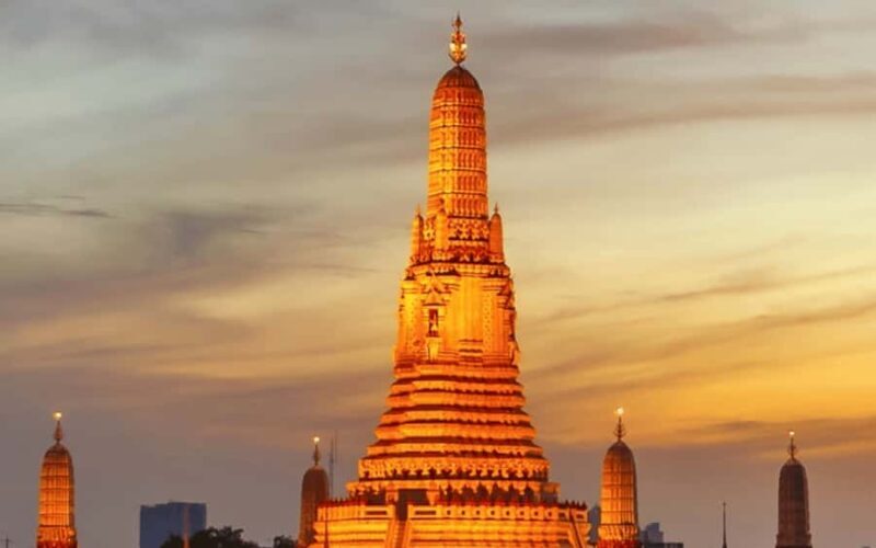 Private Long-tail boat canals tours in Bangkok-artists House - Exploring Bangkok Through Its Waterways