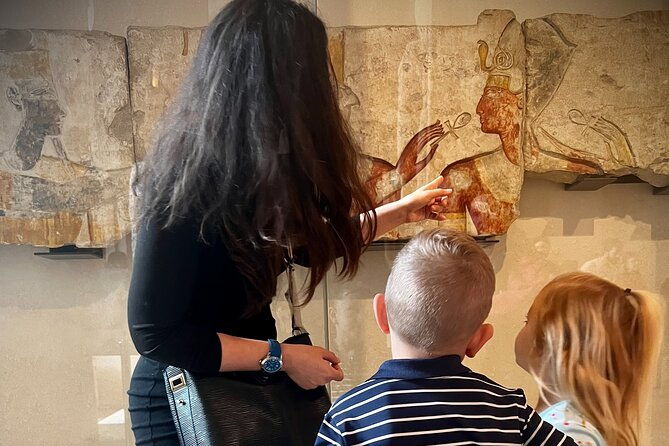 private-louvre-tour-in-paris-for-kids-and-families