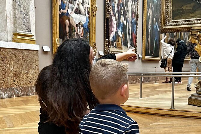 private-louvre-tour-in-paris-for-kids-and-families