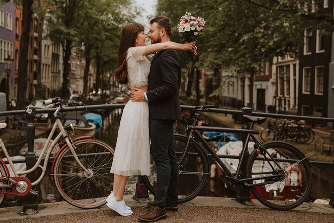 private-love-story-photowalk-experience