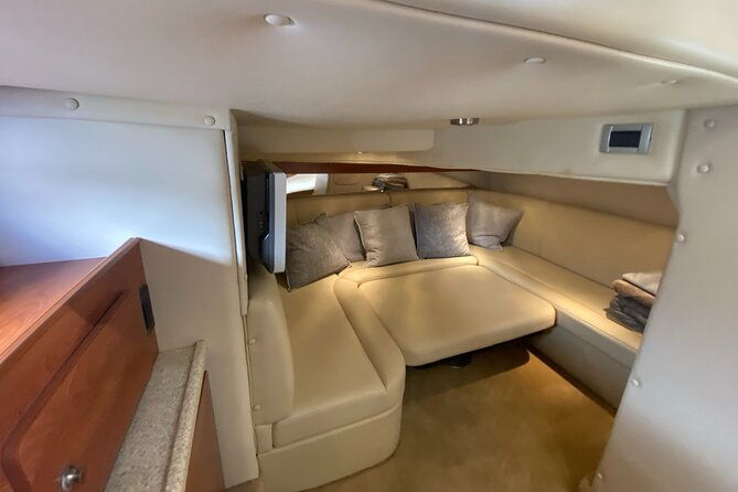 private-luxury-45-bay-cruiser-tour-in-san-diego-suitable-for-any-events