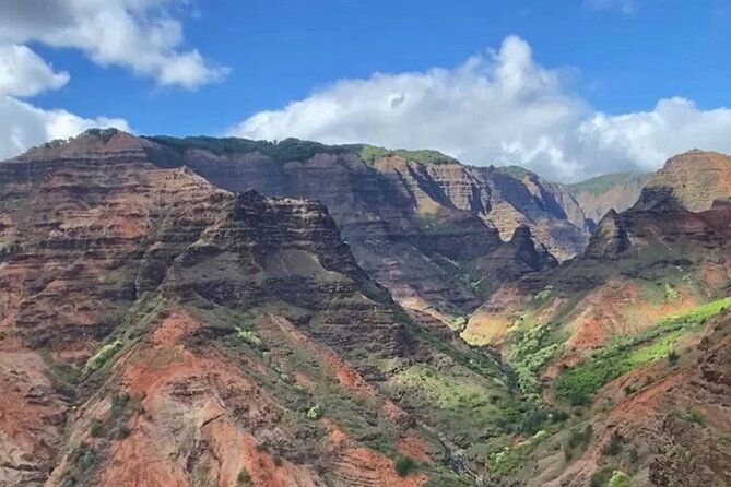 private-luxury-air-tour-over-kauai-2