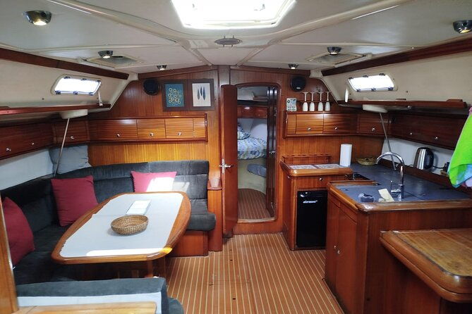 private-luxury-boat-excursion-tour-in-puerto-colon