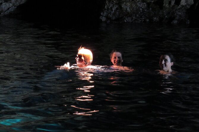 private-luxury-boat-from-hvar-brac-and-vis-destination