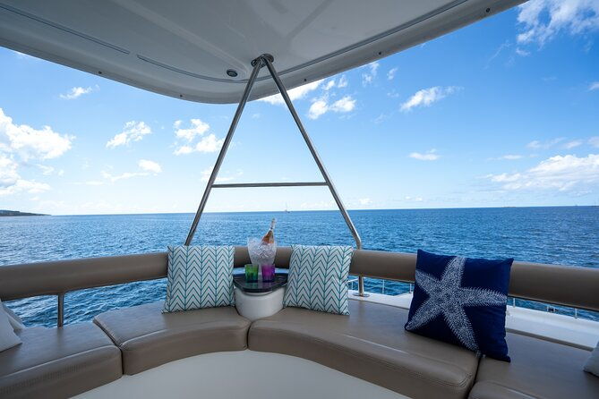 private-luxury-catamaran-cruise-in-st-lucia