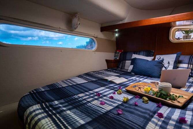 private-luxury-catamaran-cruise-in-st-lucia