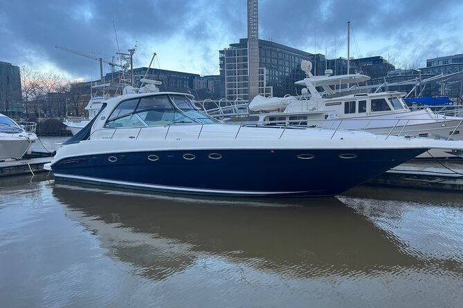 private-luxury-charter-on-potomac-river