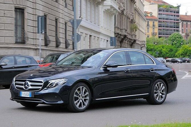 private-luxury-day-transfer-from-linate-airport-to-milan