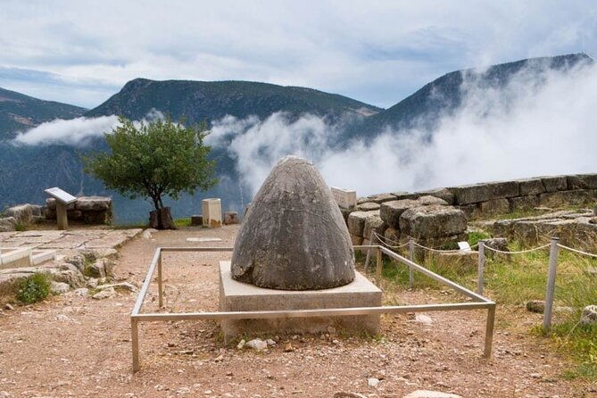 private-luxury-full-day-tour-to-thermopylae-delphi