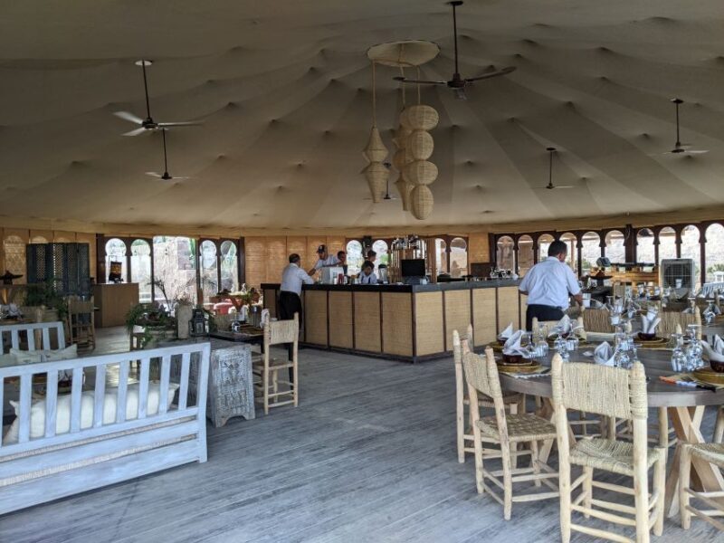 Private Luxury Lunch in Agafay Desert & Swimming Pool - Key Points