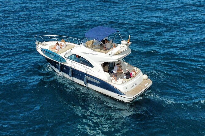 private-luxury-motor-boat-2-3-and-4-hour-charters