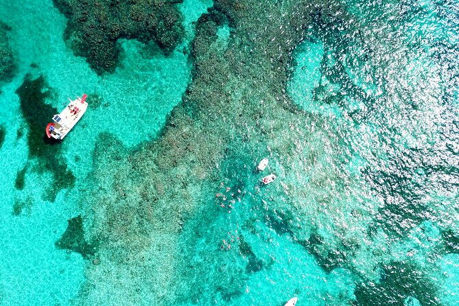 private-luxury-party-boat-with-slide