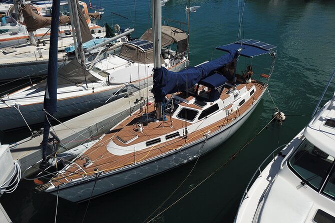 private-luxury-sailboat-charters-of-honolulu
