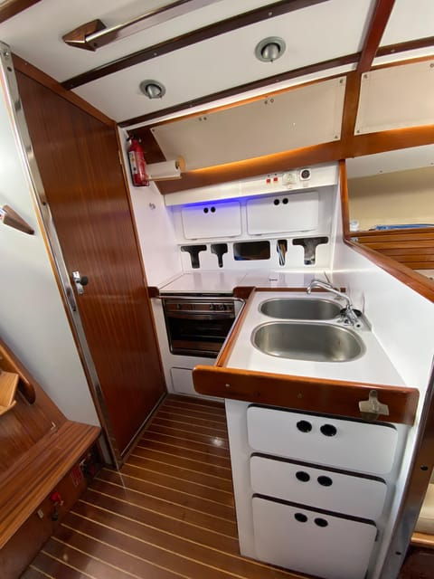 private-luxury-sailing-yacht-charter-madeira-island