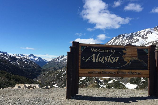 private-luxury-shore-excursion-skagway-ak-to-emerald-lake-yukon-2