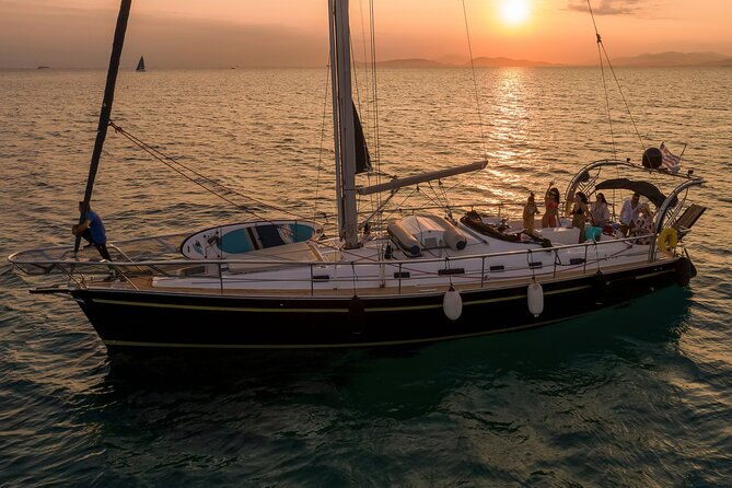 private-luxury-sunset-sailing-cruise-in-the-athenian-riviera