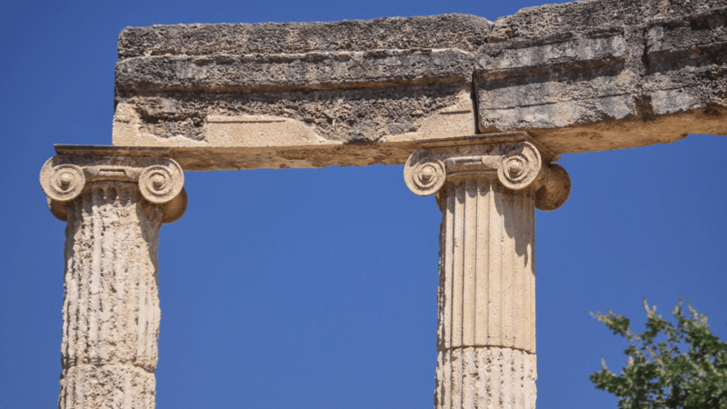 private-luxury-tour-delphi-arachova-and-hosios-loukas