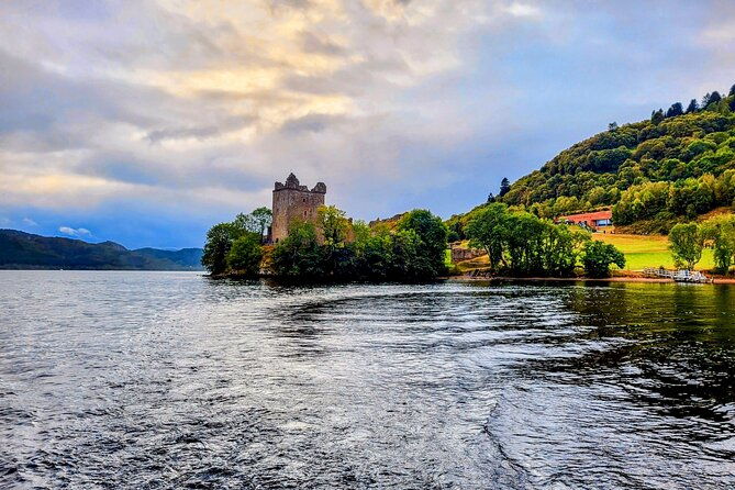 private-luxury-tour-of-the-highlands-and-loch-ness-from-glasgow