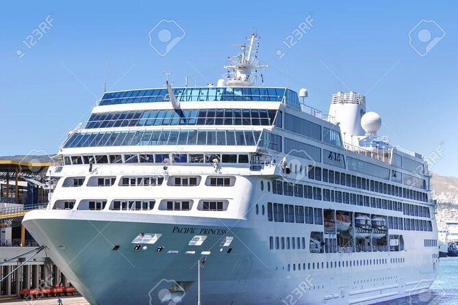 private-luxury-transfer-from-piraeus-port-to-athens-airport