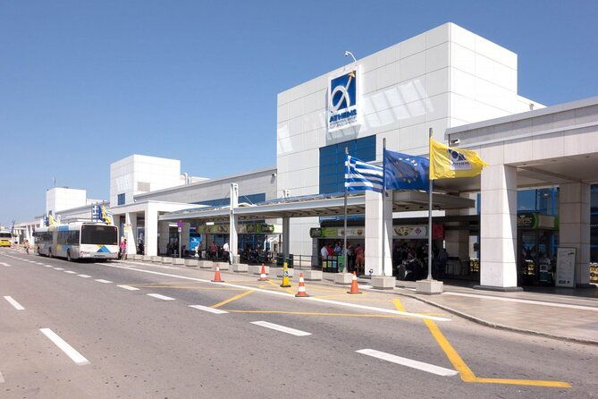 private-luxury-transfer-from-piraeus-port-to-athens-airport