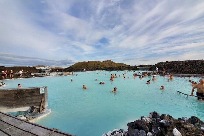 private-luxury-transfer-from-reykjavik-to-blue-lagoon