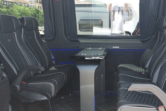 private-luxury-transfer-from-to-athens-international-airport