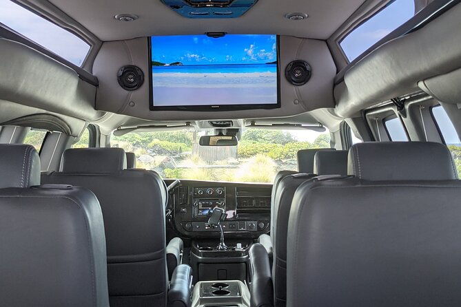 private-luxury-van-with-driver-to-big-island-destinations-of-your-choice