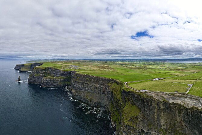 private-luxury-vip-chauffeured-cliffs-of-moher-tour-from-dublin