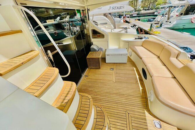 Private Luxury Yacht Tour From Dubai Marina - The Practical Side: Timing, Booking, and Costs