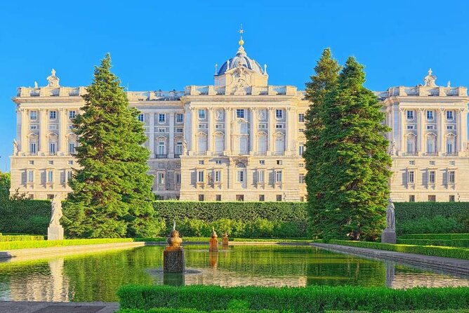 private-madrid-fullday-guided-tour-with-dlx-car