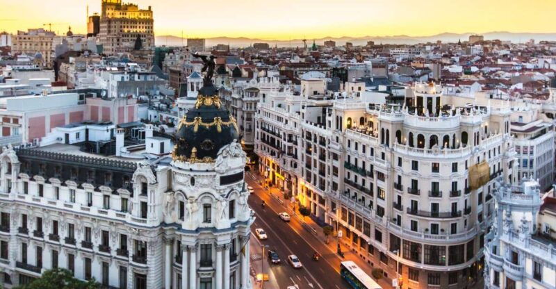 private-madrid-highlights-walking-tour