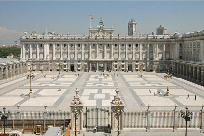 private-madrid-walking-tour-with-royal-palace-tickets
