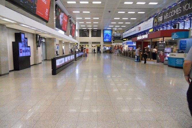 Private Malta Airport Taxi to Sliema/St Julians/Gzira or Valletta - What to Expect at the Airport
