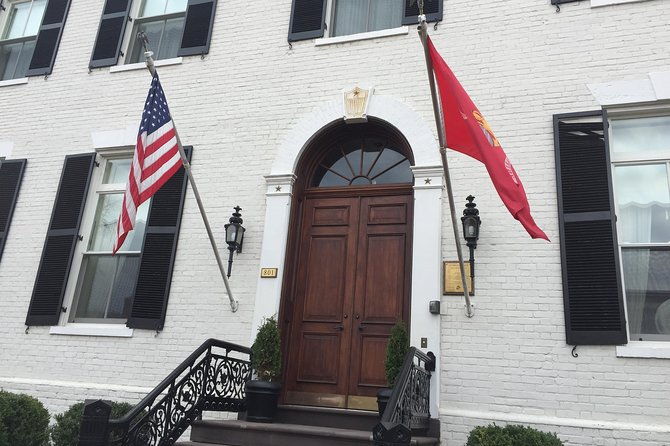 private-marine-corps-tour-of-washington-dc-by-luxury-car