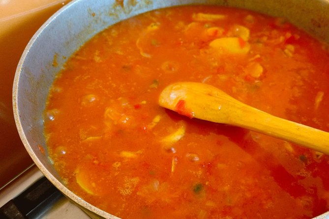 private-market-tour-and-cooking-class-in-bucaramanga-with-a-mother-son-duo